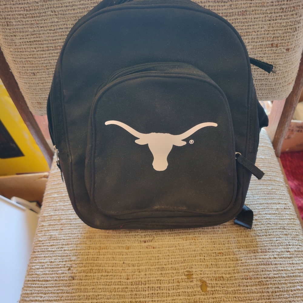 SMALL BLACK TEXAS LONGHORNS BACK PACK.